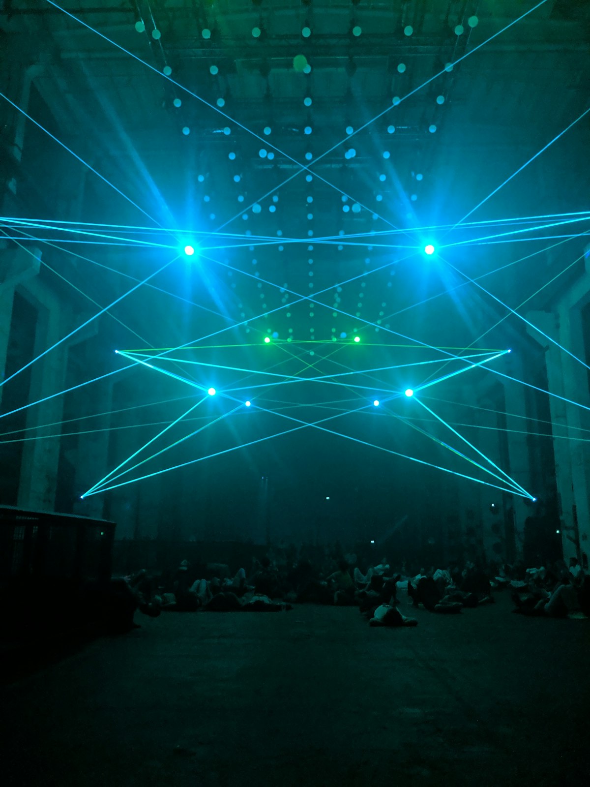 19×15W LED Beam Wash